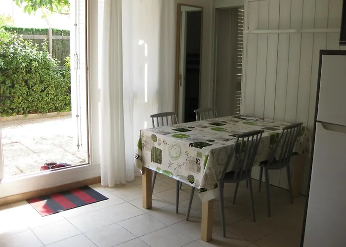 Saint-cyprien: T3 En Rdc, Terrasse, Parking, A 600m De La - Fr-1-793-15 Lejlighed Saint-Cyprien (Pyrenees-Orientales)