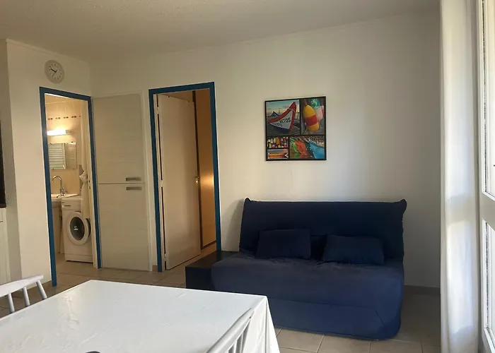 Saint-cyprien: T3 En Rdc, Terrasse, Parking, A 600m De La - Fr-1-793-15 *